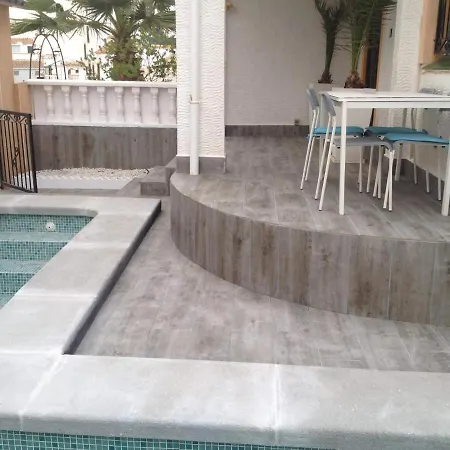 3 Bed House W Private Pool And Bar In Dream Hills * Torrevieja